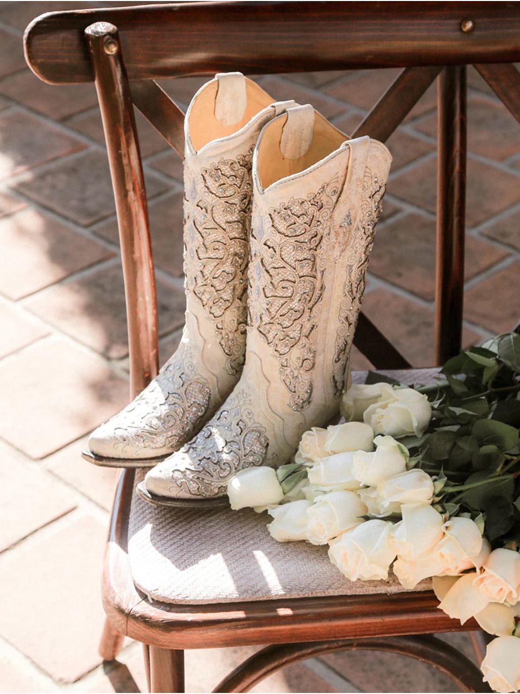 Embroidered Cream Women's Heeled Cowboy Boots